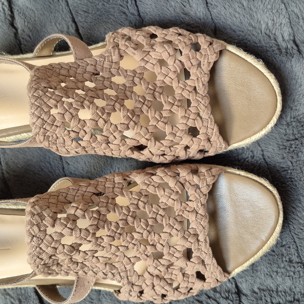 Soft Moc EMMY-2 Khaki Woven Wedge Sandals Size 8, New W Tags - Picture 9 of 15